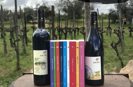 עגורים ולוקוסים  - מארזי יין וספרים